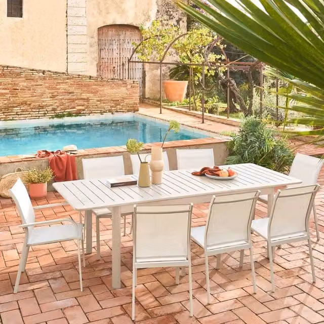 Sweek Set of 2 Stackable Modern Aluminum Garden Chairs in Beige, H 89.5 x W 45.5 x D 45.5 cm – 1