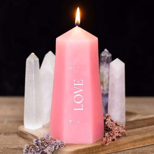 Uniqueful Love Crystal Pillar Candle with Rough Rose Quartz in Pink, Height: 15 cm