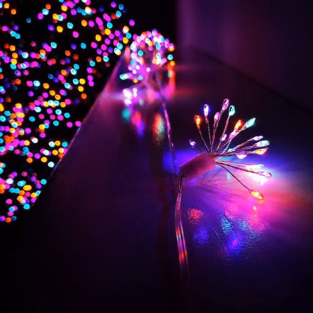 Samuel Alexander 200 LED Starburst Premier Christmas Multi-Function Battery Timer Lights in Multicolour – 1