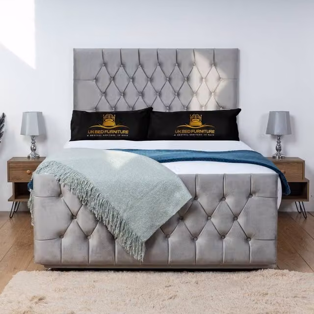 UK Bed Furniture Jublie Grey Velvet Upholstered Divan Bed Base, W/D/H: 140 x 200 cm