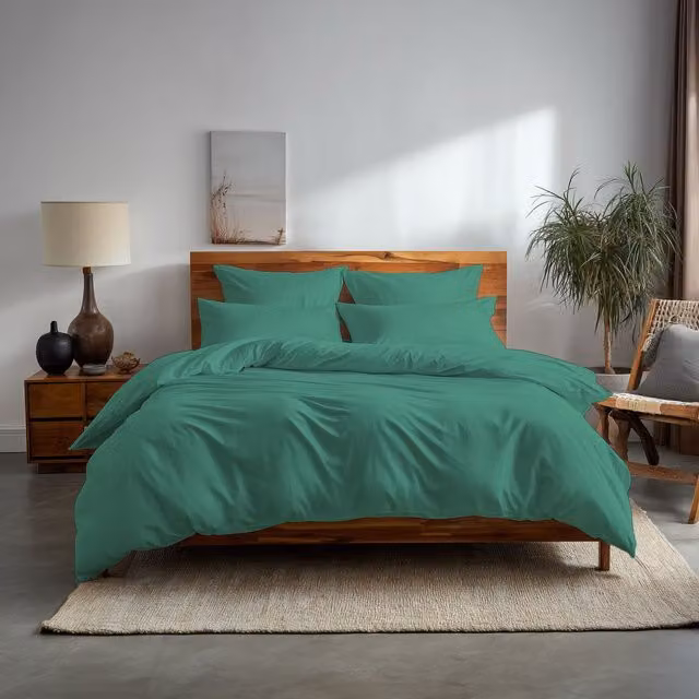 Home Sweet Home UK Plain Dyed Polycotton Duvet Cover and Pillowcase Set, Green, Super King, 260 x 220 cm