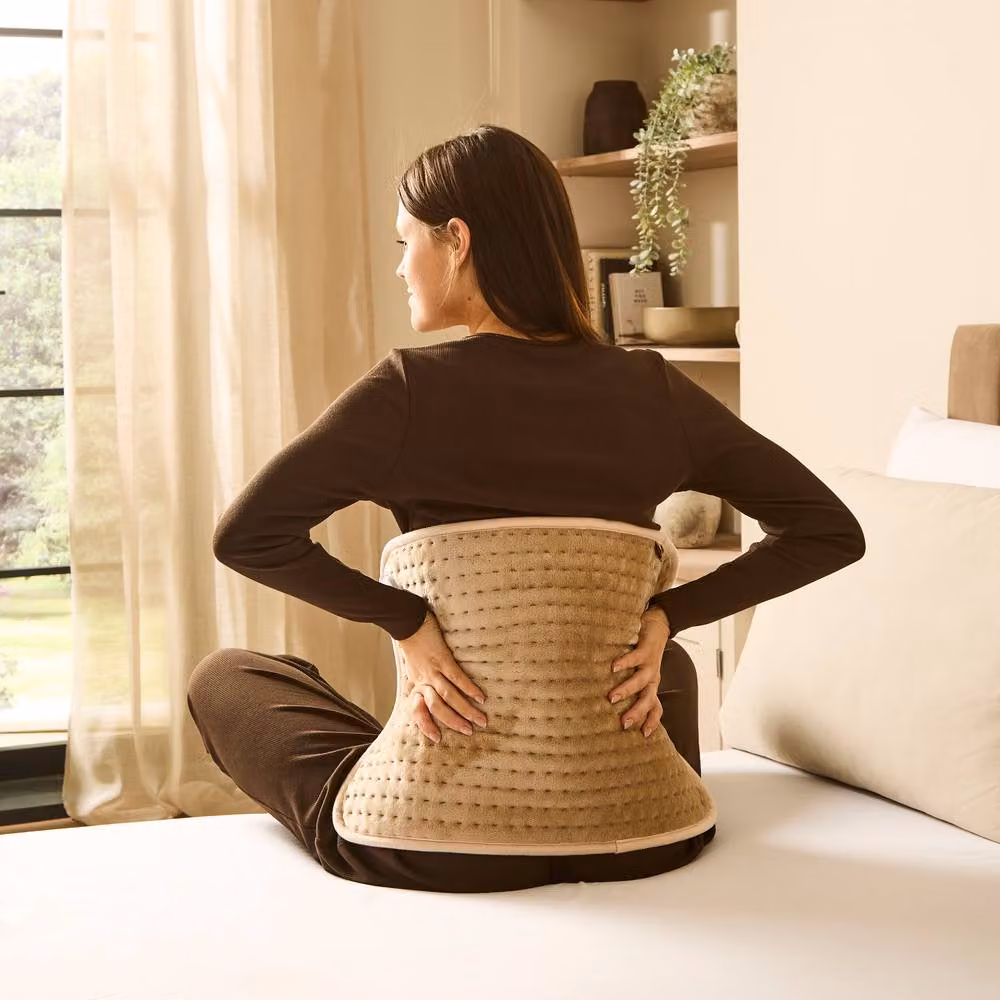 Morphy Richards EverCosy Electric Heat Pad in Beige with Plush Coral Fleece – 3