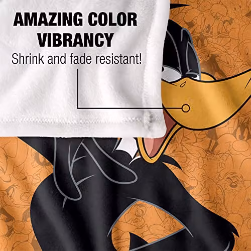 Warner Brothers Looney Tunes Super Soft Microfibre Fleece Throw Blanket, W/D/H: 152 x 127 cm, White/Multicolour – 3