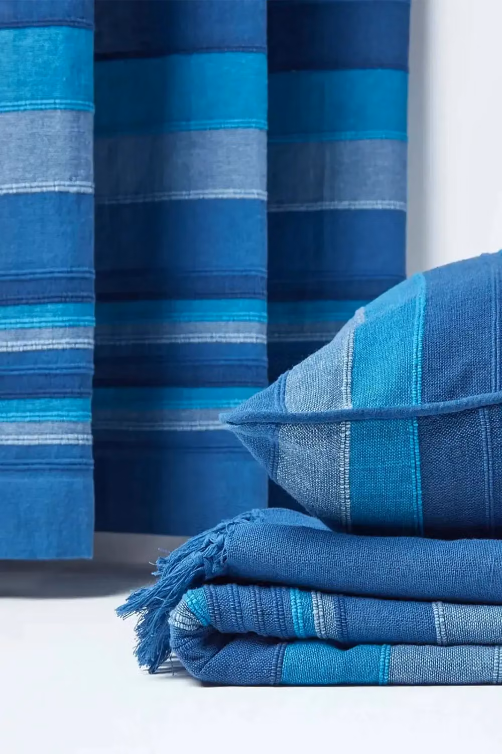 Homescapes Blue Moroccan Striped Cotton Eyelet Curtain Pair, Width: 167 cm, Drop: 183 cm – 3