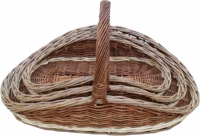 Red Hamper Set of 2 Hampton Garden Trugs in Brown Wood, W/D/H: 58 x 35 x 14 cm – 1