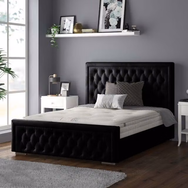 IH Design Chesterfield Upholstered Velvet Bed Frame in Black, W: 180 cm, D: 200 cm