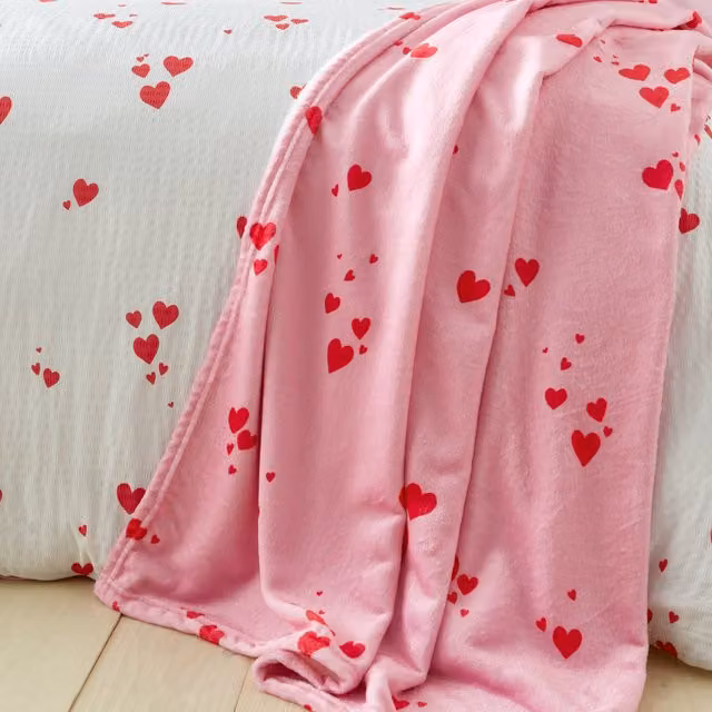 Catherine Lansfield Heart Fluffy Soft and Cosy Throw, Pink, W: 200 cm, D: 240 cm