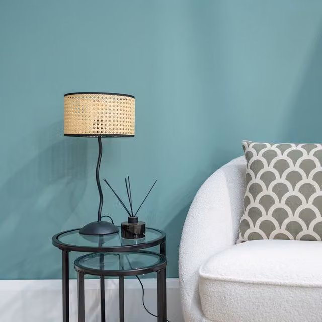 ValueLights Wiggle Table Lamp in Black