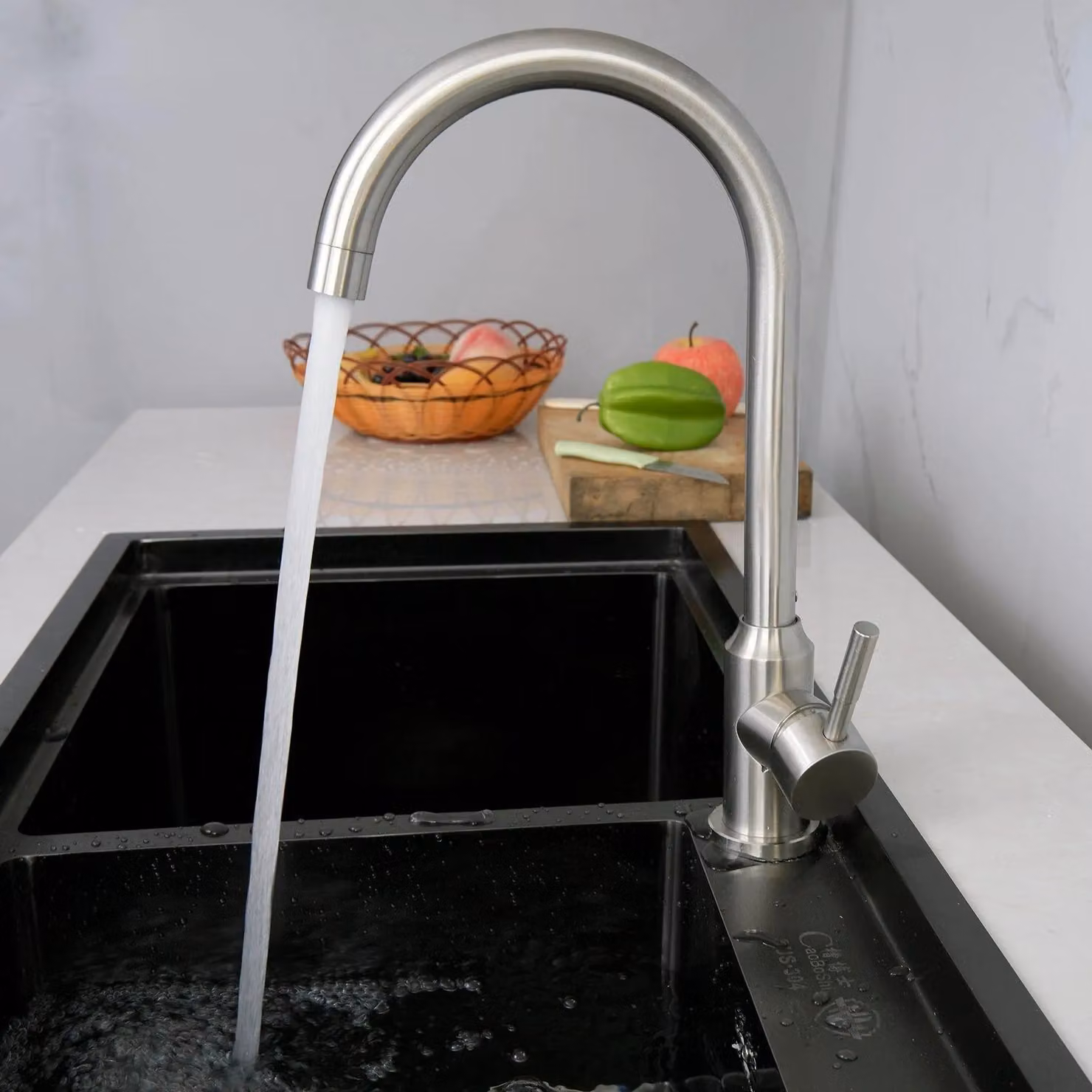 BATHWEST Single Lever Stainless Steel Kitchen Mixer Tap with Swivel Swan-Neck in Silver – 2