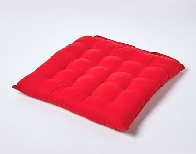 Homescapes Red Cotton Seat Pad with Tie Cords, W/D/H: 40 x 40 x 40 cm