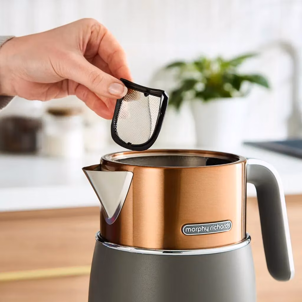 Morphy Richards Signature 1.5L Kettle and 4 Slice Toaster Set in Copper – 4