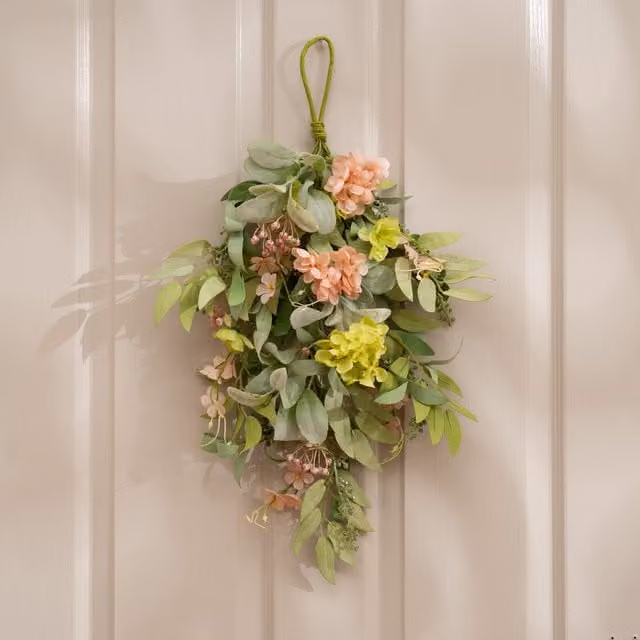 Scottish Everlastings Ltd Pink and Green Hydrangea Teardrop Hanging Floral Swag, Height: 55 cm