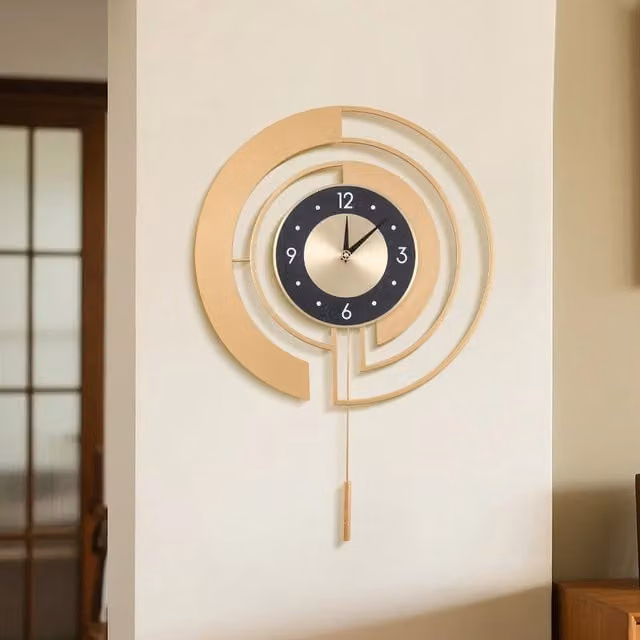 Livingandhome Modern Round Metal Wall Clock with Pendulum in Gold and Black, Diameter: 45.72 cm