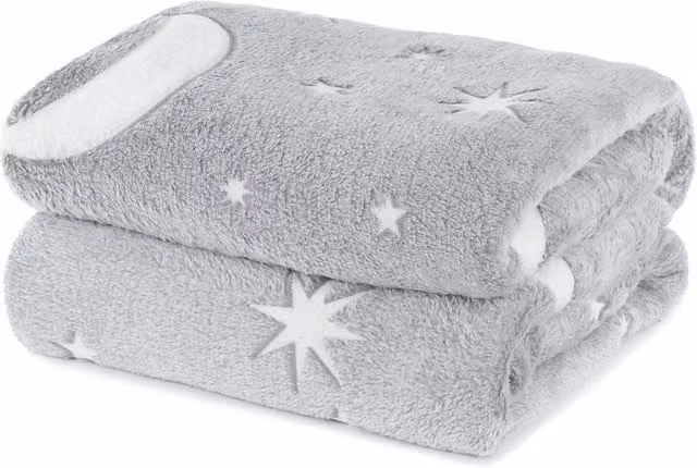 Wicked Gizmos Glow in the Dark Fluffy Fleece Blanket with Moon and Stars Design in Dark Grey, W/D: 152 x 127 cm