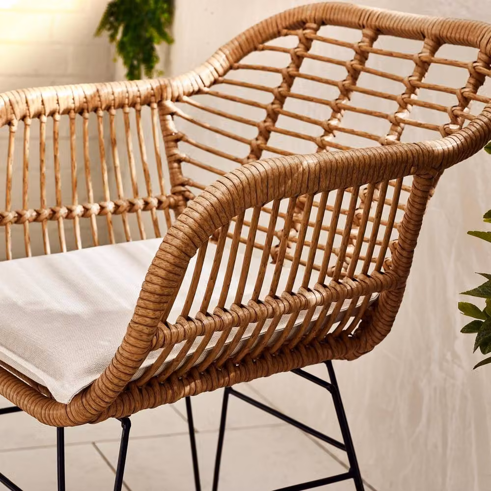 FurnitureboxUK Belize Wicker Style PE Rattan 2 Seat Outdoor Garden Bistro Table and Chairs Set in Light Beige – 2