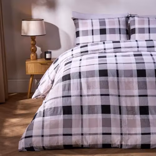 OHS King Size Farmers Check Tartan Brushed Cotton Duvet Cover and Pillowcase Set in Black, White and Beige, W/D/H: 230 x 220 x 200 cm
