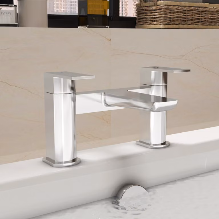 Royal Bathrooms Muro Single Lever Deck Mounted Bath Filler Tap in Chrome