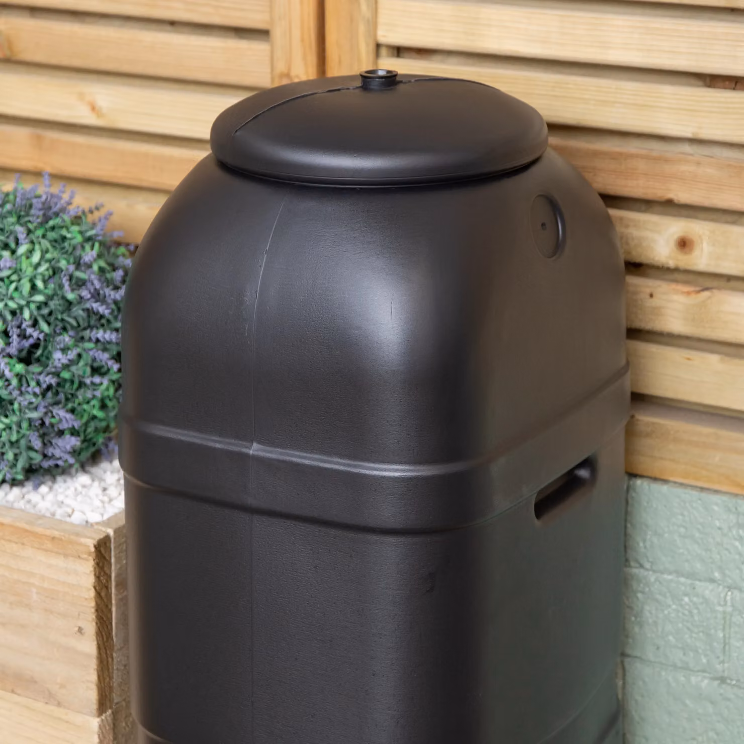 Samuel Alexander 100L Slim Space Saver Rain Barrel with Lid, Tap and Carry Handles in Black – 3