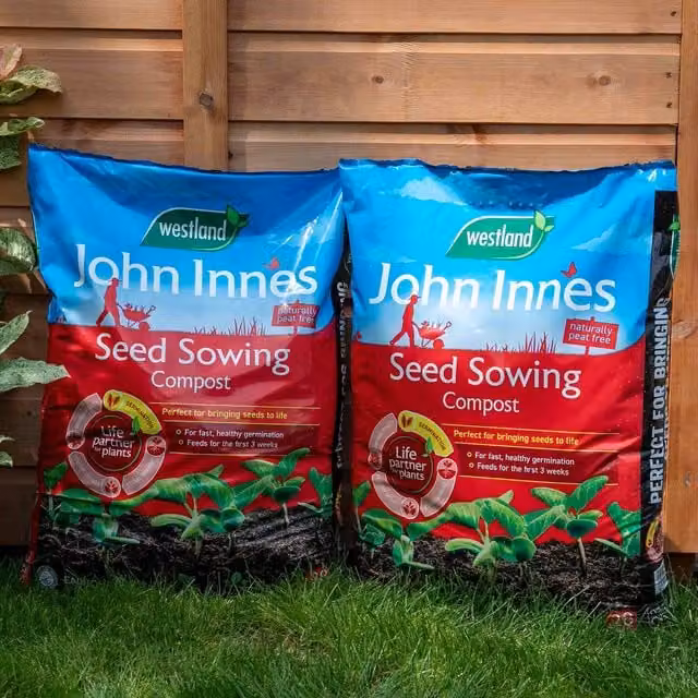Westland Fine Potting Soil for Vegetable, Ornamental and Indoor Plants, Brown