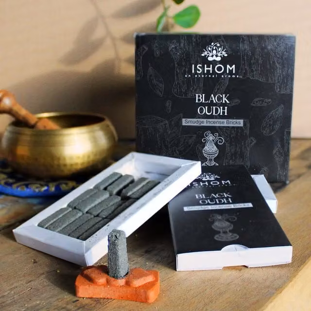 KDMD Pack of 15 Natural Incense Smudge Bricks and Burner in Black Wood – 1
