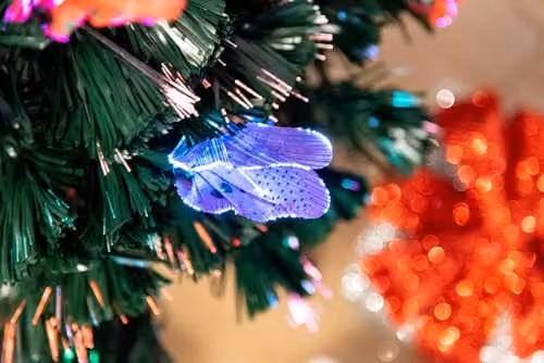 Shatchi 150 cm Green Fibre Optic Christmas Tree with Multicolour LED Butterfly Decorations and Star Topper – 9