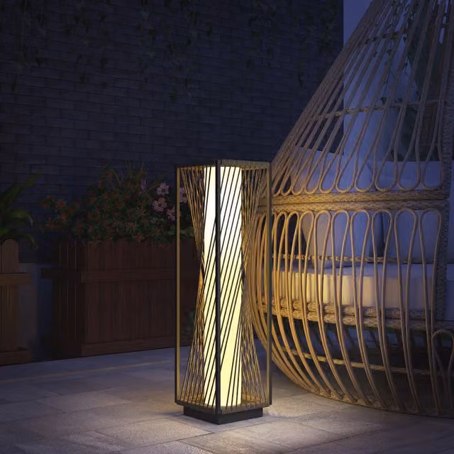 Outsunny Rattan Solar LED Garden Floor Lamp with Dusk Sensor in Grey
