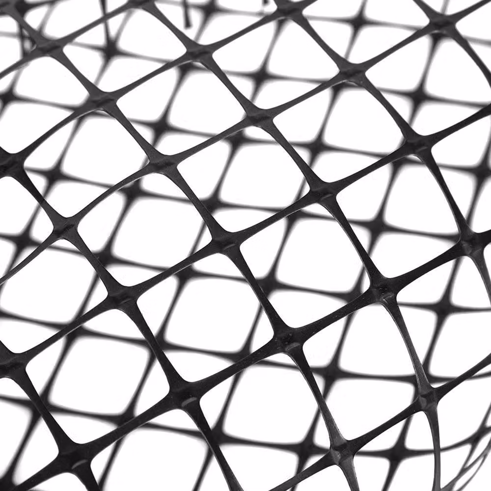 NESTLUNE Black PVC Garden Fence Poultry Mesh Farm Protection, H: 15 cm x W: 100 cm – 4