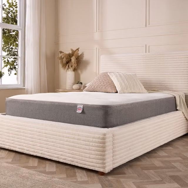 Aspire Hybrid Tufted Bonnell Spring Mattress in White, Small Single – 1