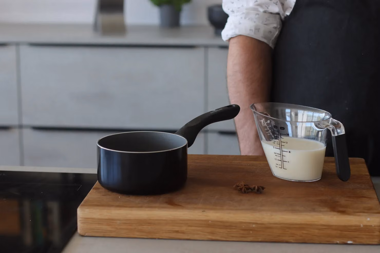 MasterClass Can-to-Pan 14cm Non-Stick Ceramic Aluminium Milk Pan for Induction Hob in Grey or Black – 5