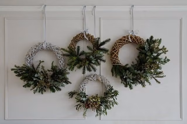 Ivyline White Rattan Wreath, Diameter: 50 cm – 1