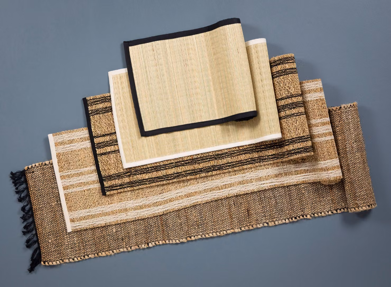Esselle Spey Dry Grass Cotton Table Runner in Black and Multicolour – 2