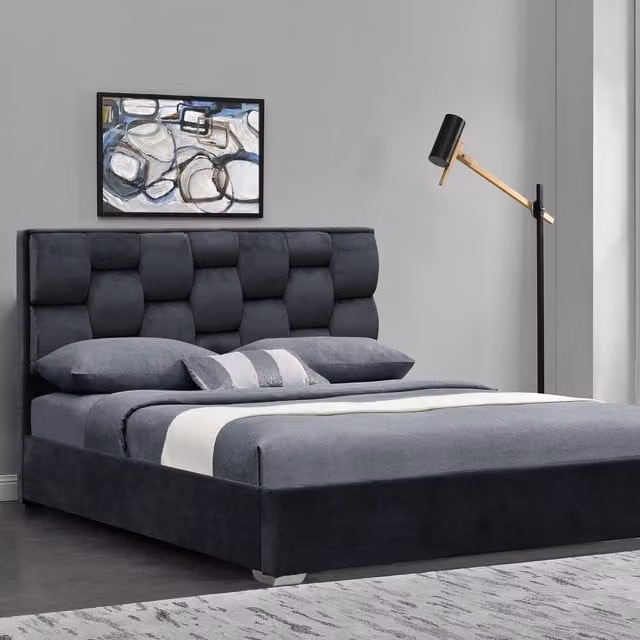 Comfy Living Modern Grey Plush Velvet Upholstered Bed Frame with Solid Wood Construction, W/D/H: 140 x 200 cm