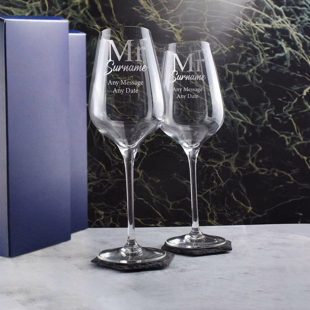Uniqueful Personalised Mr & Mr Classic Font Wine Glasses, 450 ml, Clear – 2