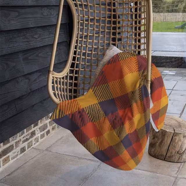 Benjamin Tate Design Orange Checked Fleece Blanket, W/D/H: 120 x 150 cm – 1