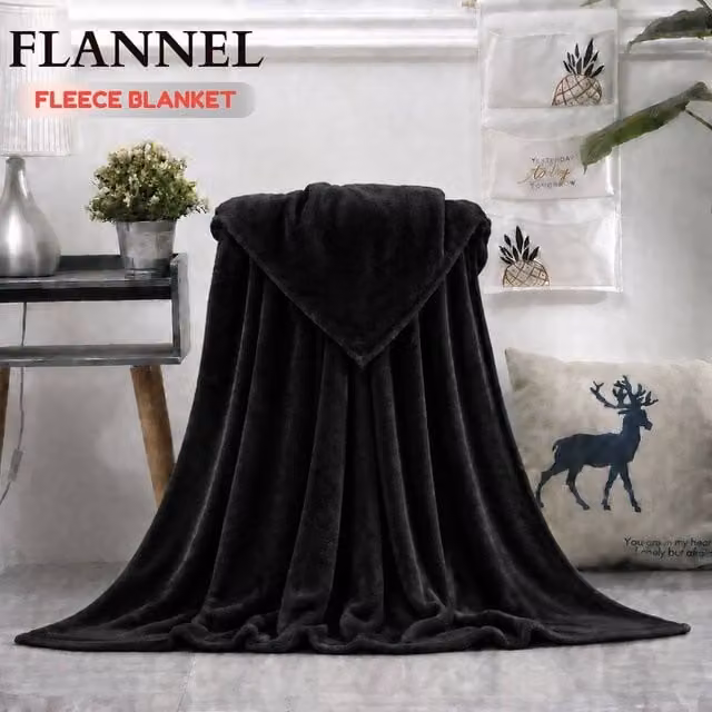 Grace Super Soft Flannel Fleece Throw Blanket in Black, W/D/H: 130 x 150 cm – 1