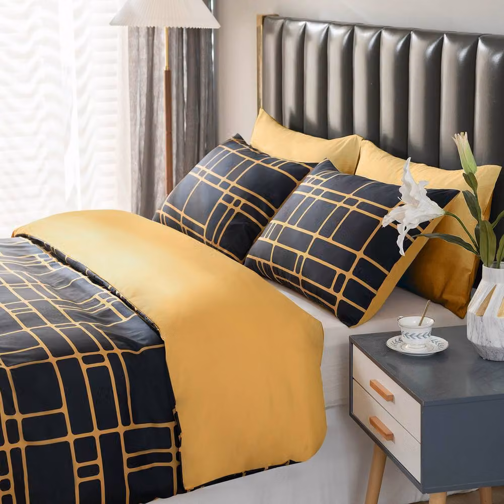 Pamposh Black and Gold Reversible Microfibre Duvet Cover Set, Double, 140 x 200 cm – 5