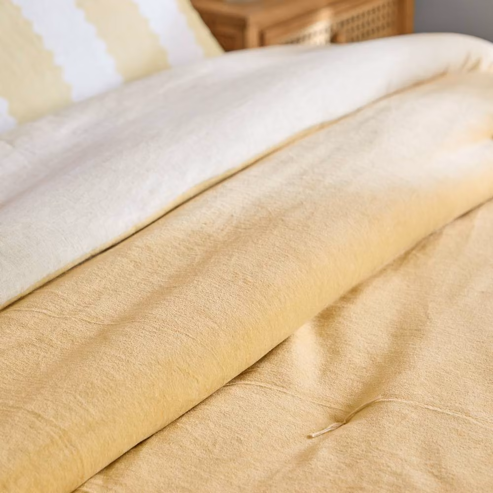 Wylder Edie Quilted Cotton Velvet Bedspread in Yellow – 2
