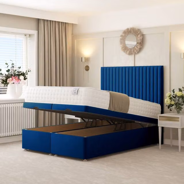 Bed Choices Khloe Ottoman Upholstered Velvet Divan Bed in Blue, W/D/H: 140 x 200 x 137.16 cm