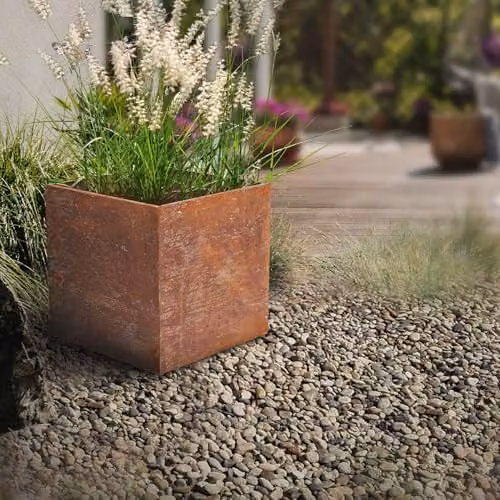 Esschert Design Modern Square Raised Bed Plant Pot in Rust Brown Steel, W/D/H: 40 x 40 x 40 cm – 2