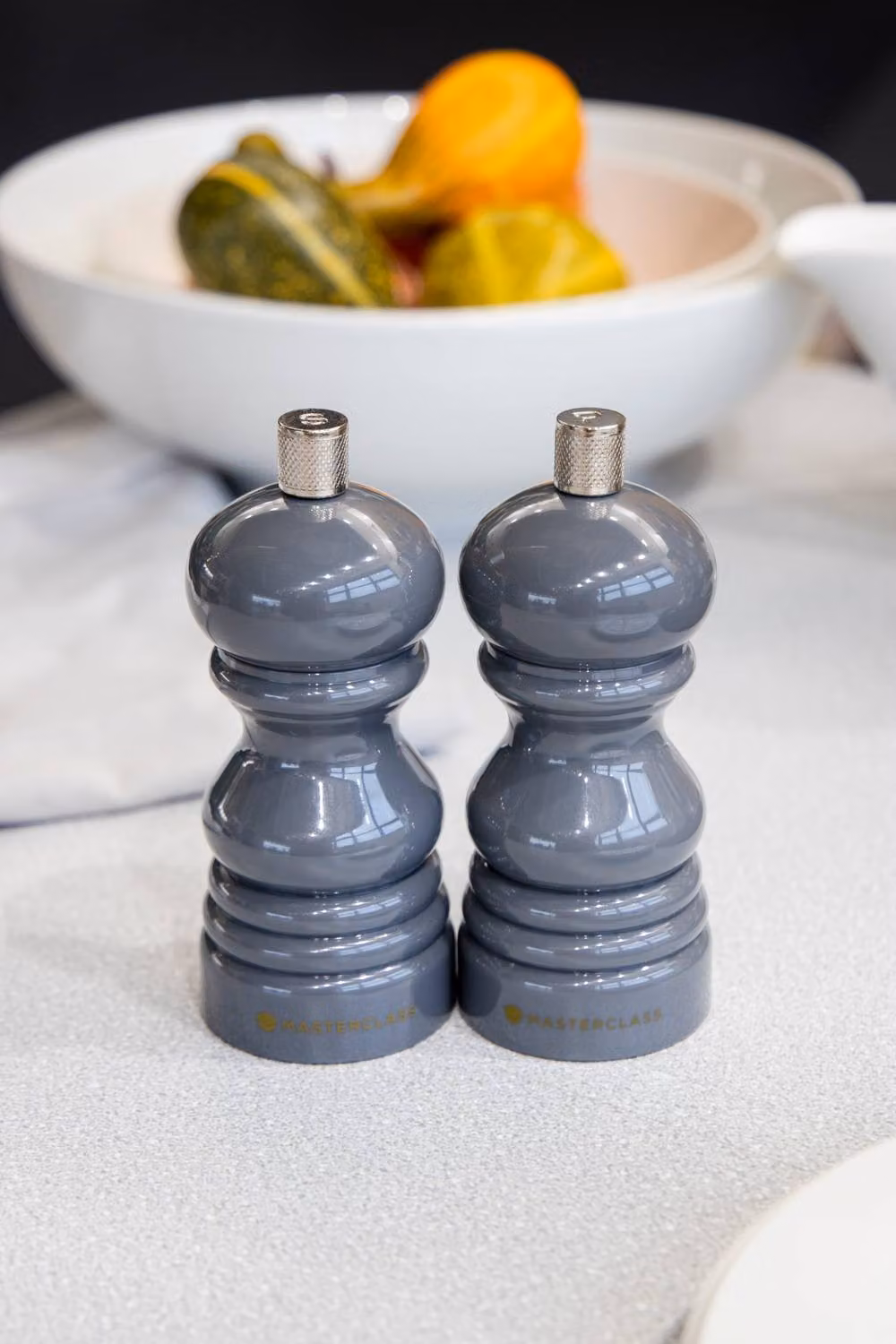 MasterClass Set of 2 Grey Ceramic Salt and Pepper Mills, Height: 12 cm – 3