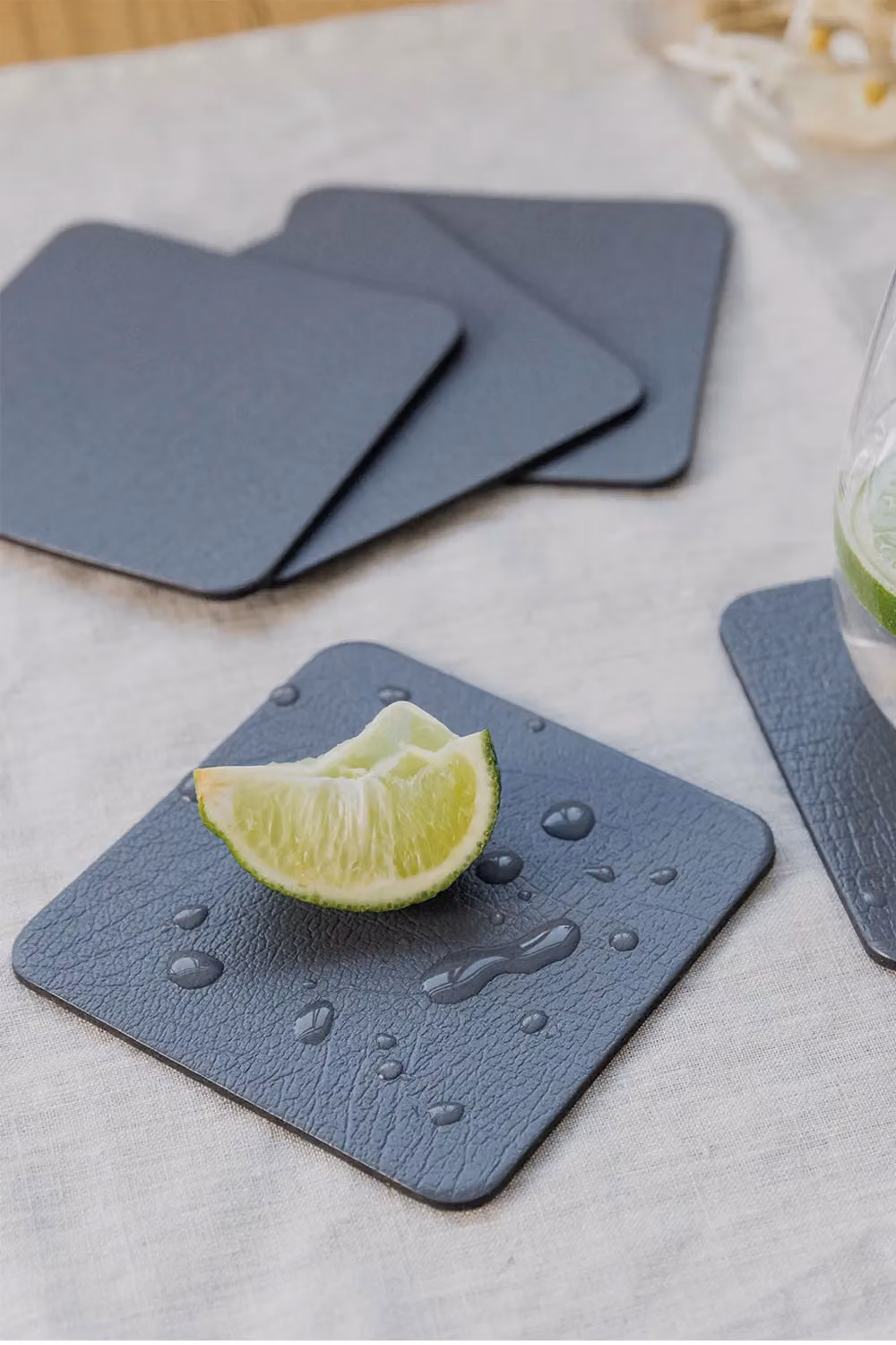 Lara May Set of 8 Slate Grey Reprocessed Leather Placemats and 8 Leather Coasters – 4