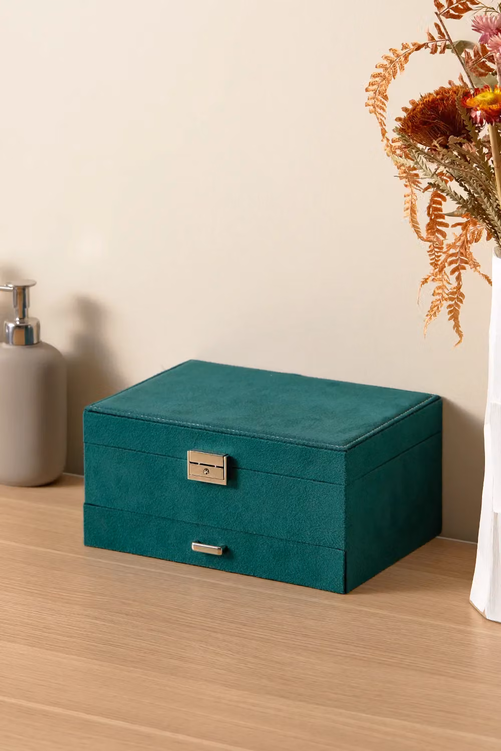 Living and Home 3-Tier Green Fabric Jewelry Box with Lock, W/D/H: 24.0 x 11.0 x 1.0 cm – 2