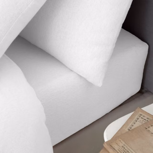 Catherine Lansfield White Brushed Cotton Flannelette Double Fitted Sheet W/D/H: 140 x 200 cm