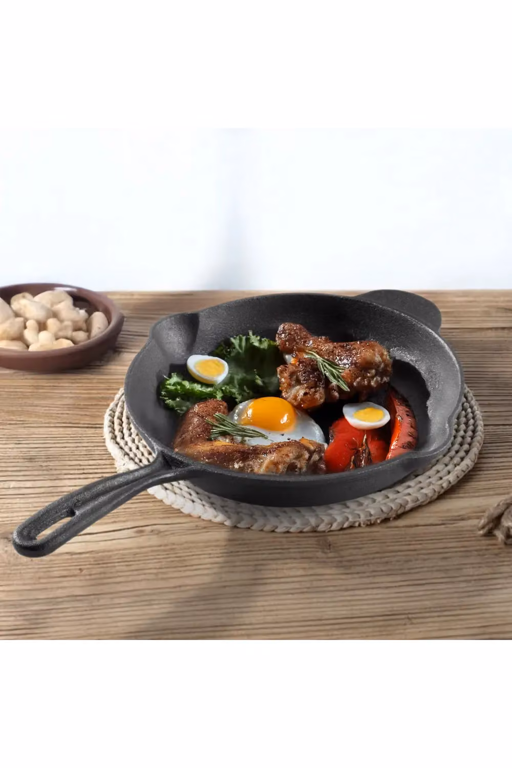Living and Home Black Cast Iron Round Frying Pan with Pouring Spout – 3