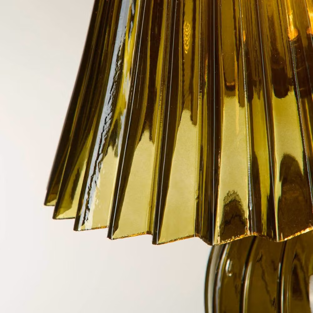 Lighting Collection Ribbed Green Glass and Brass Table Lamp – 2