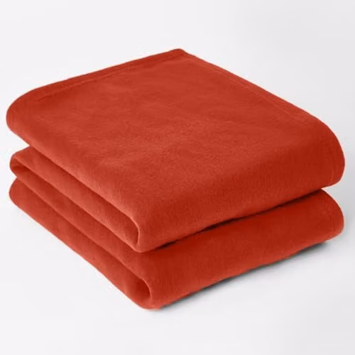 Dreamscene Plain Red Fleece Throw Blanket, W/D/H: 120 x 150 cm – 1
