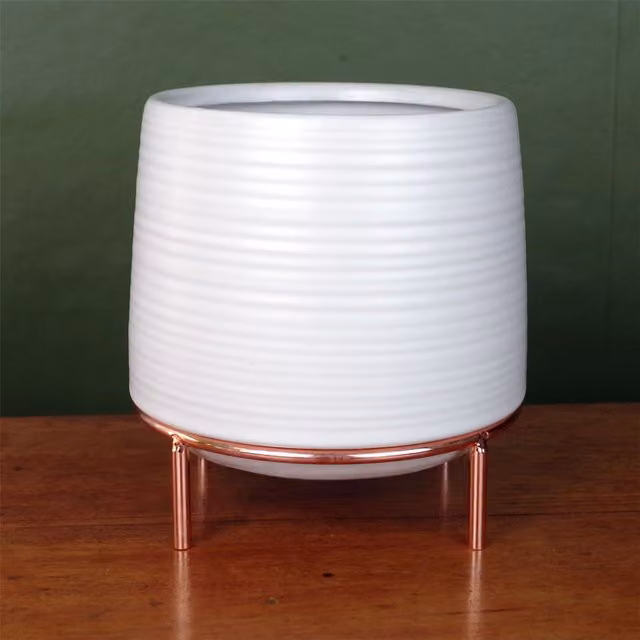 Leaf White Ceramic Planter with Metal Stand for Tabletop Floral Displays – 1