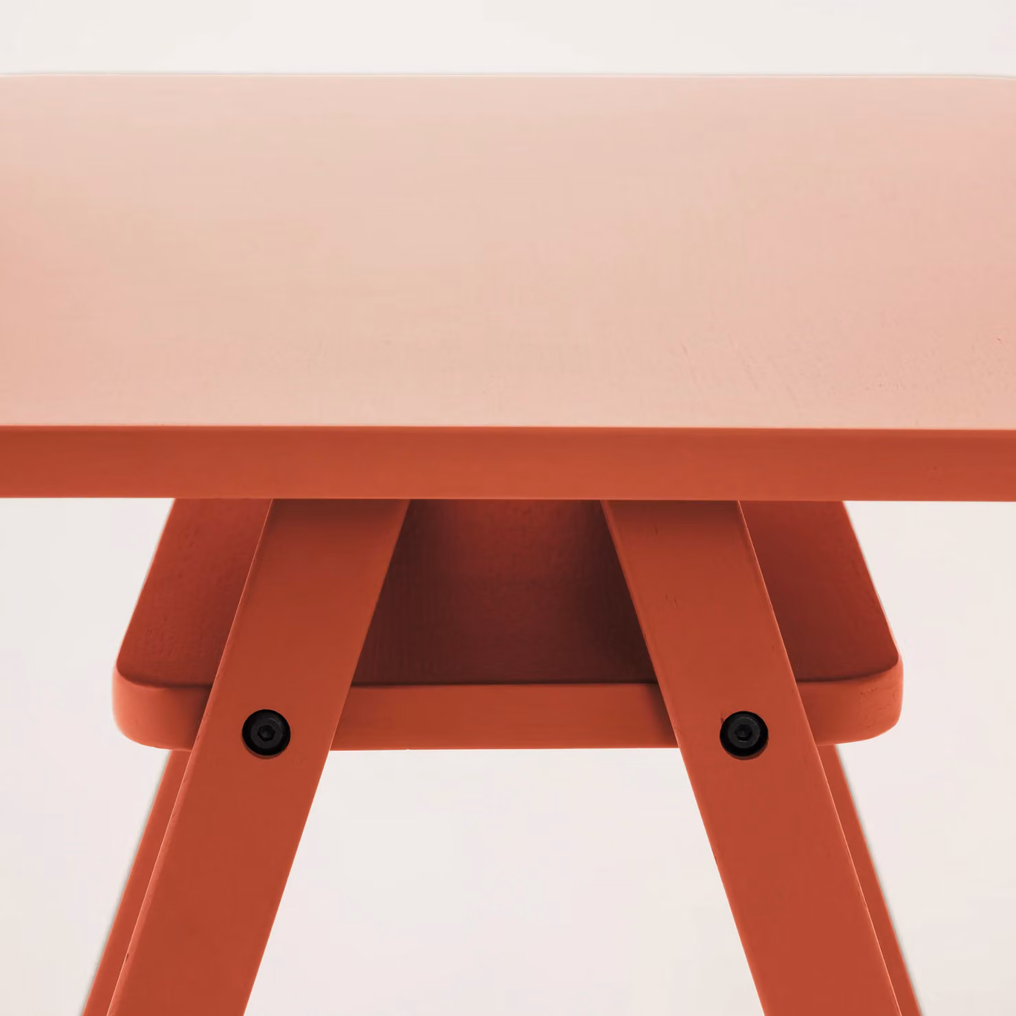 Nobodinoz Growing Green Kid's Table in Red – 2