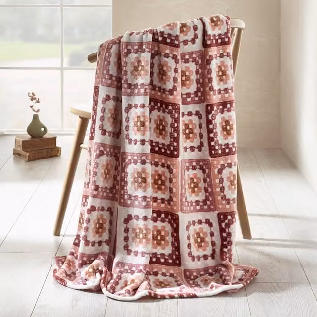 Catherine Lansfield Pink Floral Crochet Print Throw W: 130 cm, H: 170 cm