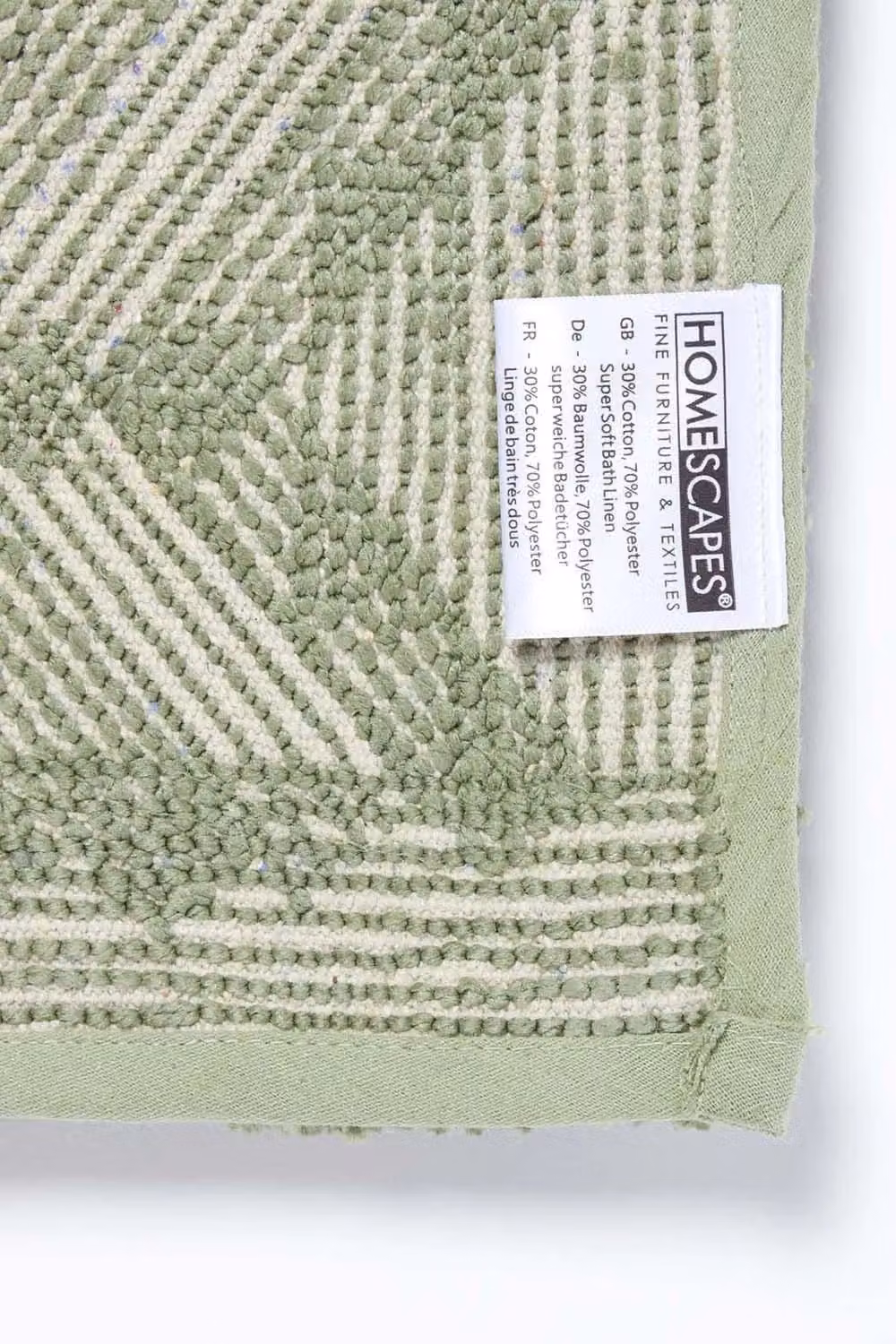 Homescapes Sandwood Sage Green Bathmat with Plush Chevron Geometric Pattern and Non-Slip Backing, W: 50 cm, D: 80 cm – 2